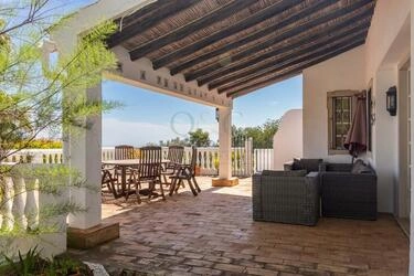 6 Bedroom Villa For Sale in Loulé (São Sebastião)