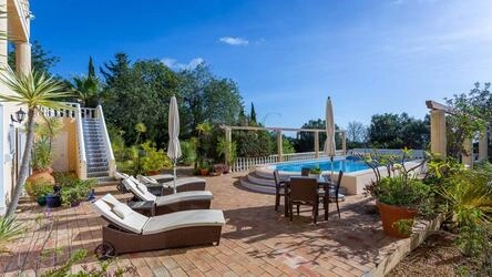 Villa avec 6 chambres à vendre à Santa Bárbara de Nexe