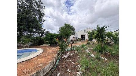 2 Bedroom Villa For Sale in São Brás de Alportel